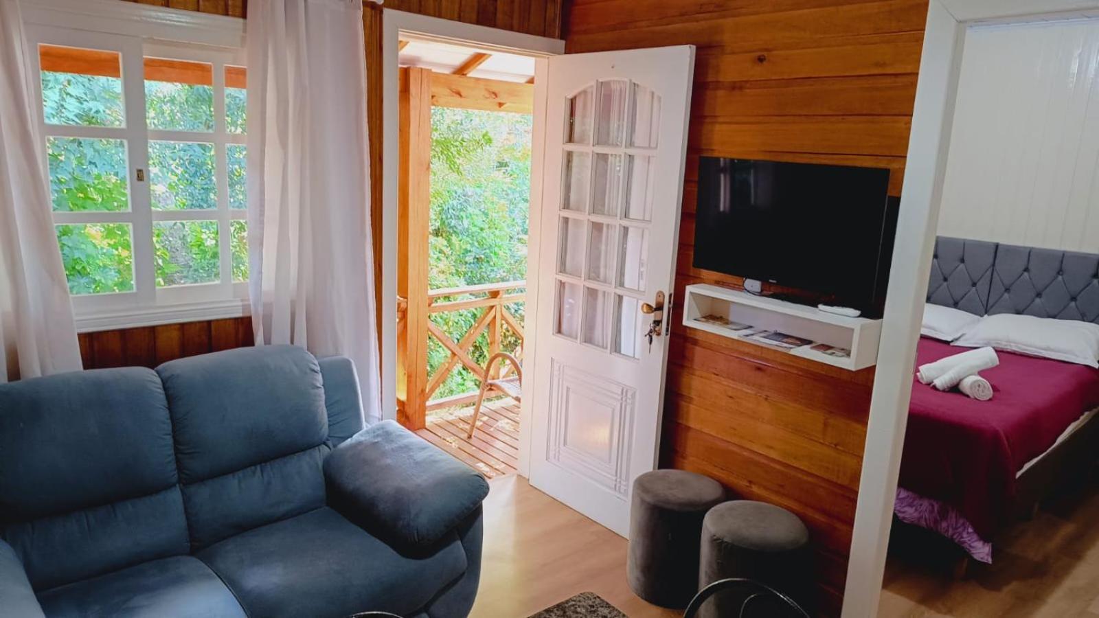 Chale D'roos Holiday home *